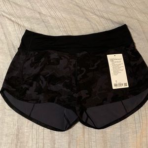 Lululemon Speed Up 4” shorts, size 10. Black Camo